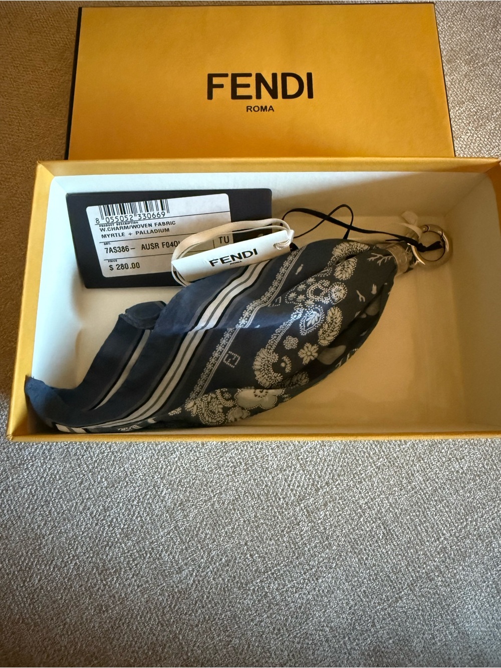 FENDI Bandana Charm - Picture 5 of 6